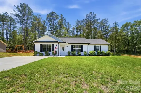 1217 Belmont Circle Drive Lancaster SC 29720