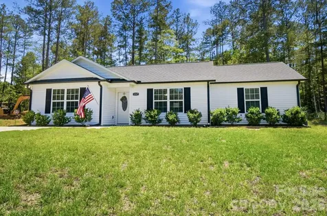 1217 Belmont Circle Drive Lancaster SC 29720