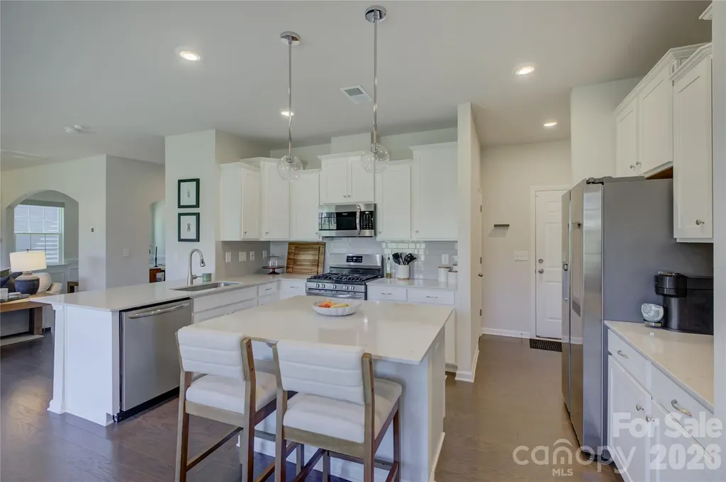 17812 New Mark Avenue Charlotte NC 28278