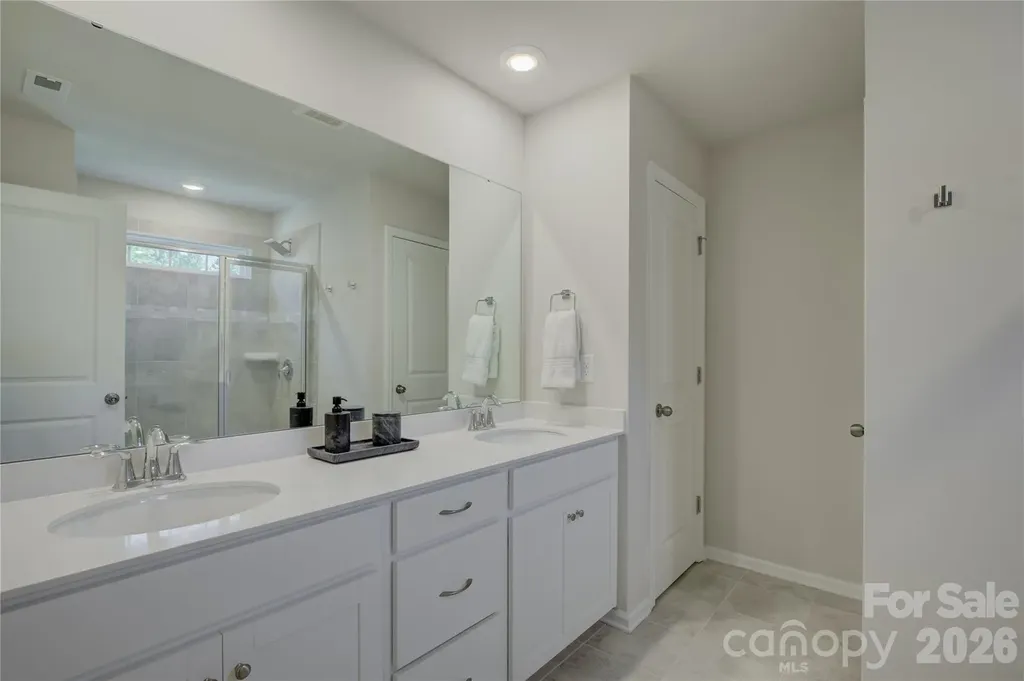17812 New Mark Avenue Charlotte NC 28278