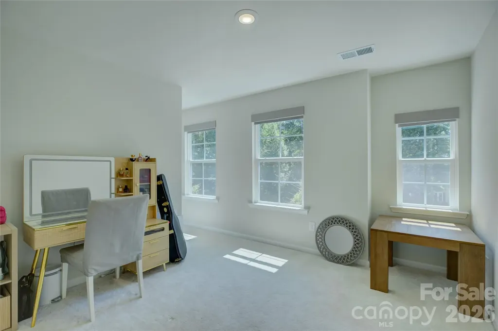 17812 New Mark Avenue Charlotte NC 28278