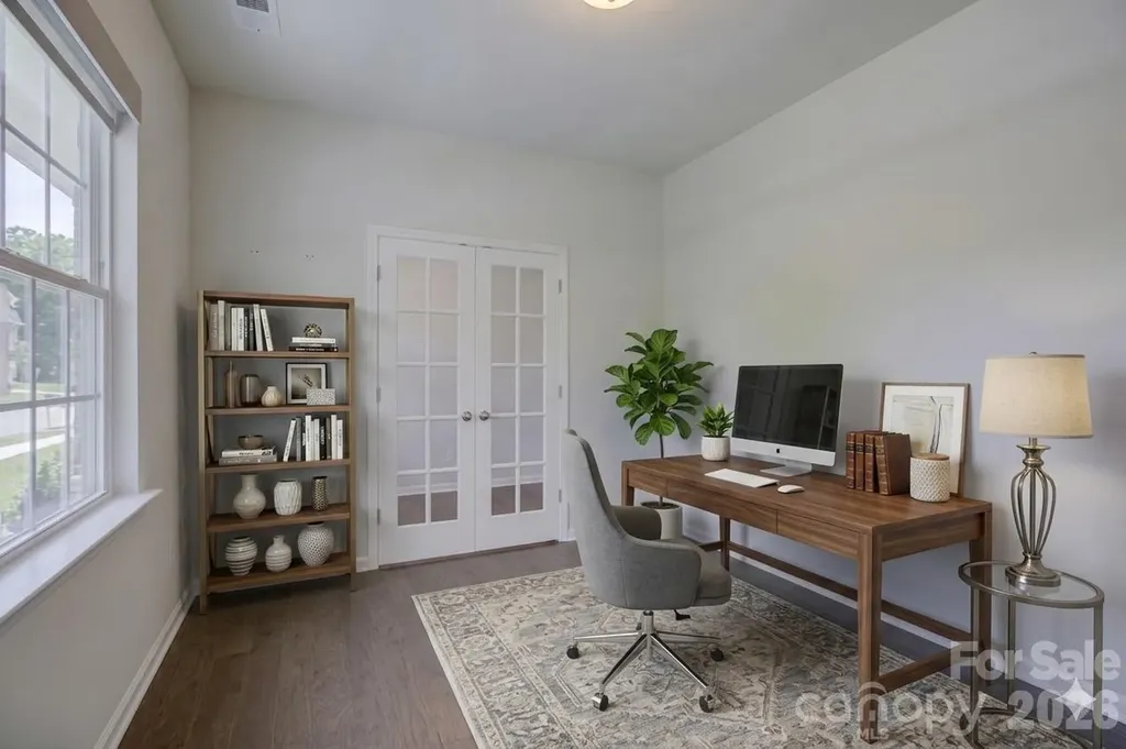 17812 New Mark Avenue Charlotte NC 28278