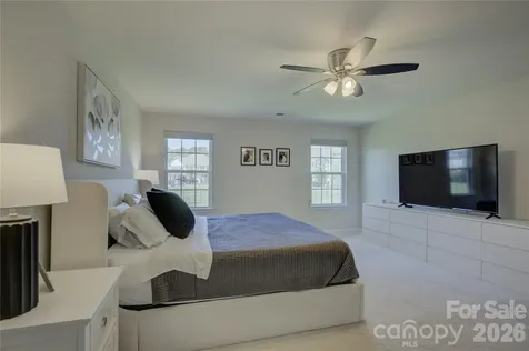 17812 New Mark Avenue Charlotte NC 28278