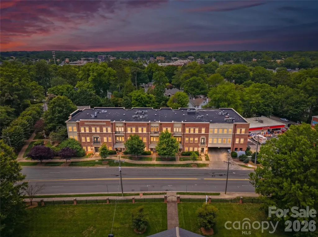 2946 Selwyn Avenue Charlotte NC 28209