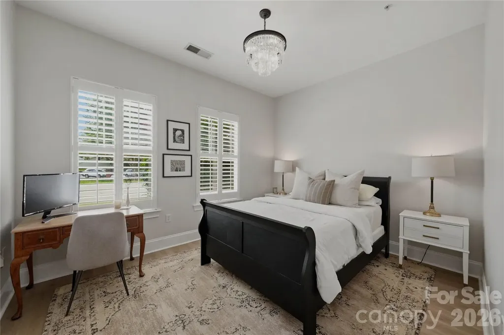 2946 Selwyn Avenue Charlotte NC 28209