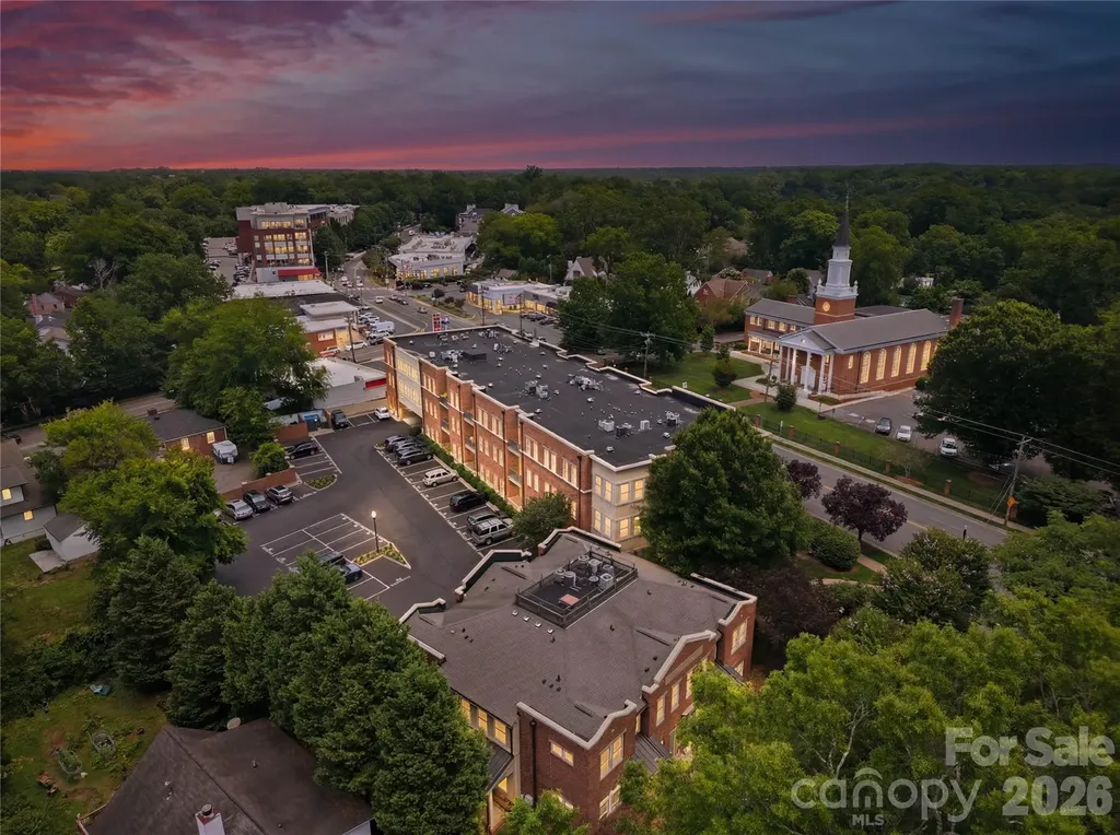 2946 Selwyn Avenue Charlotte NC 28209