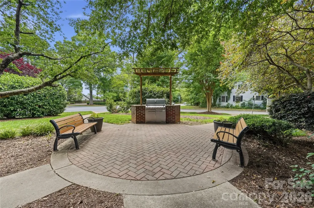 2946 Selwyn Avenue Charlotte NC 28209