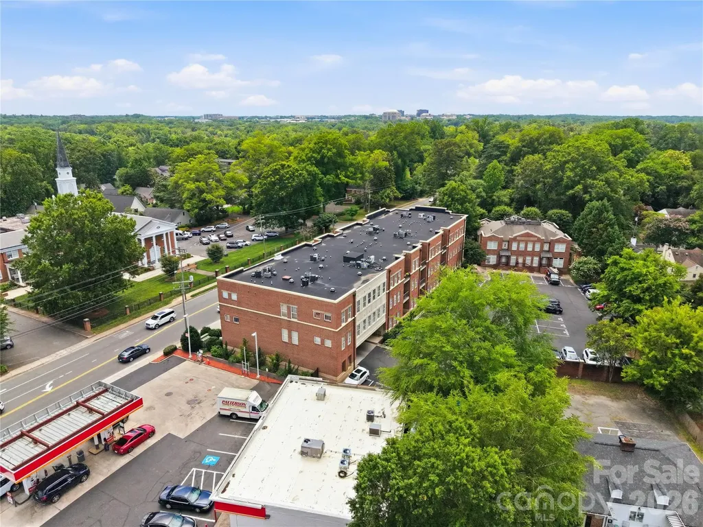 2946 Selwyn Avenue Charlotte NC 28209