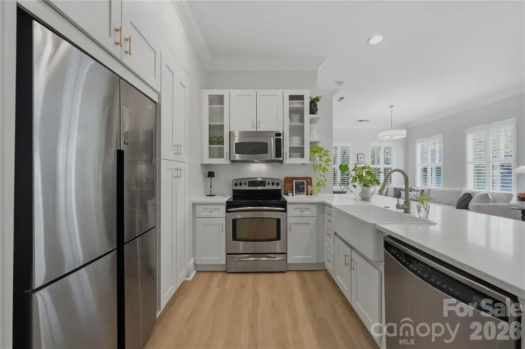 2946 Selwyn Avenue Charlotte NC 28209