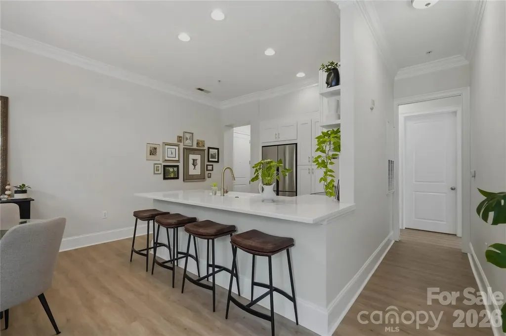 2946 Selwyn Avenue Charlotte NC 28209