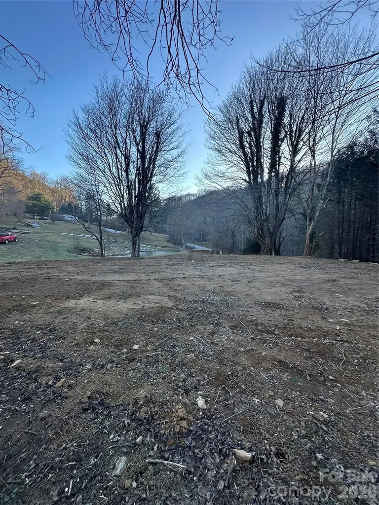 45 Windy Hollow Lane Newland NC 28657