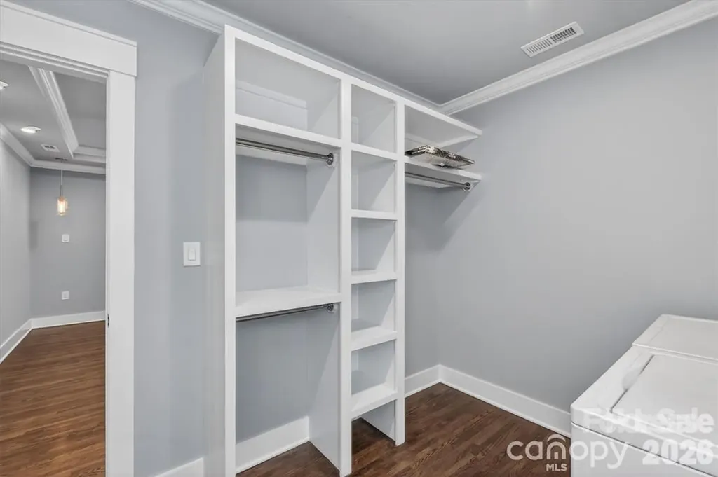 307 E Peterson Drive Charlotte NC 28203