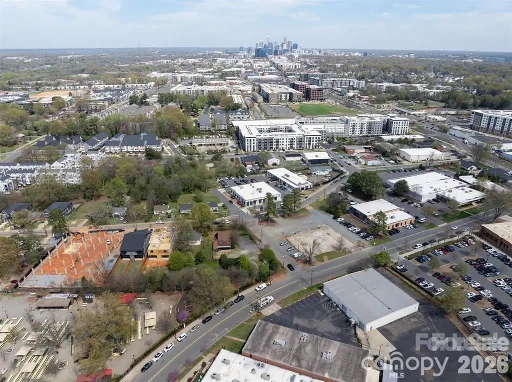 307 E Peterson Drive Charlotte NC 28203