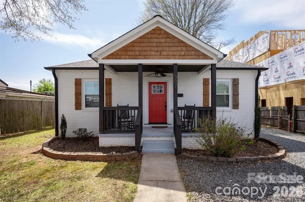 307 E Peterson Drive Charlotte NC 28203