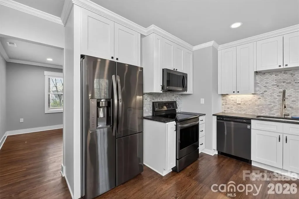 307 E Peterson Drive Charlotte NC 28203