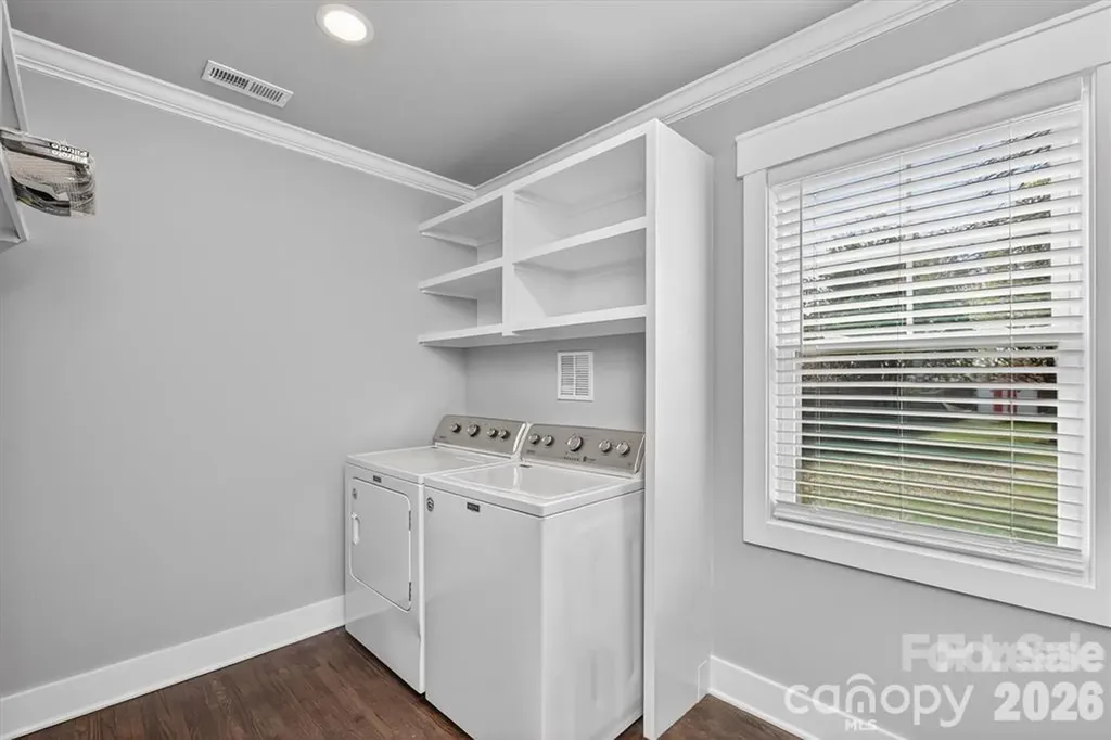 307 E Peterson Drive Charlotte NC 28203