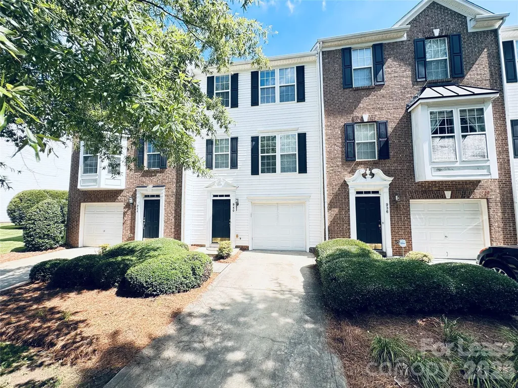 940 Tiger Lane Charlotte NC 28262