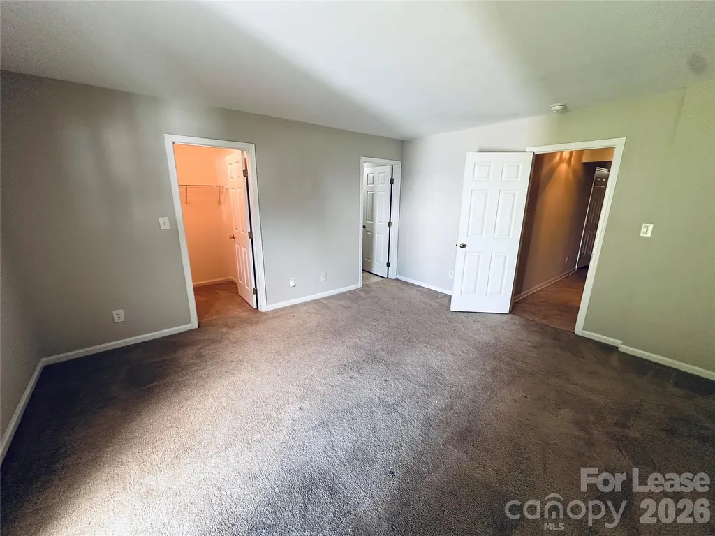 940 Tiger Lane Charlotte NC 28262