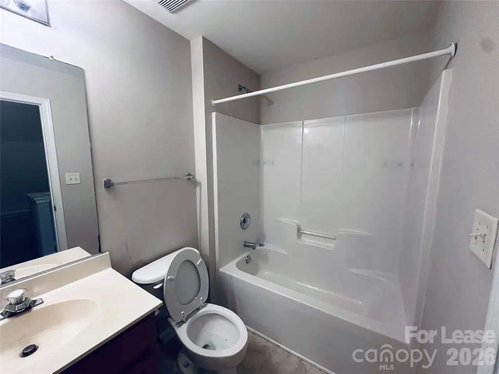 940 Tiger Lane Charlotte NC 28262