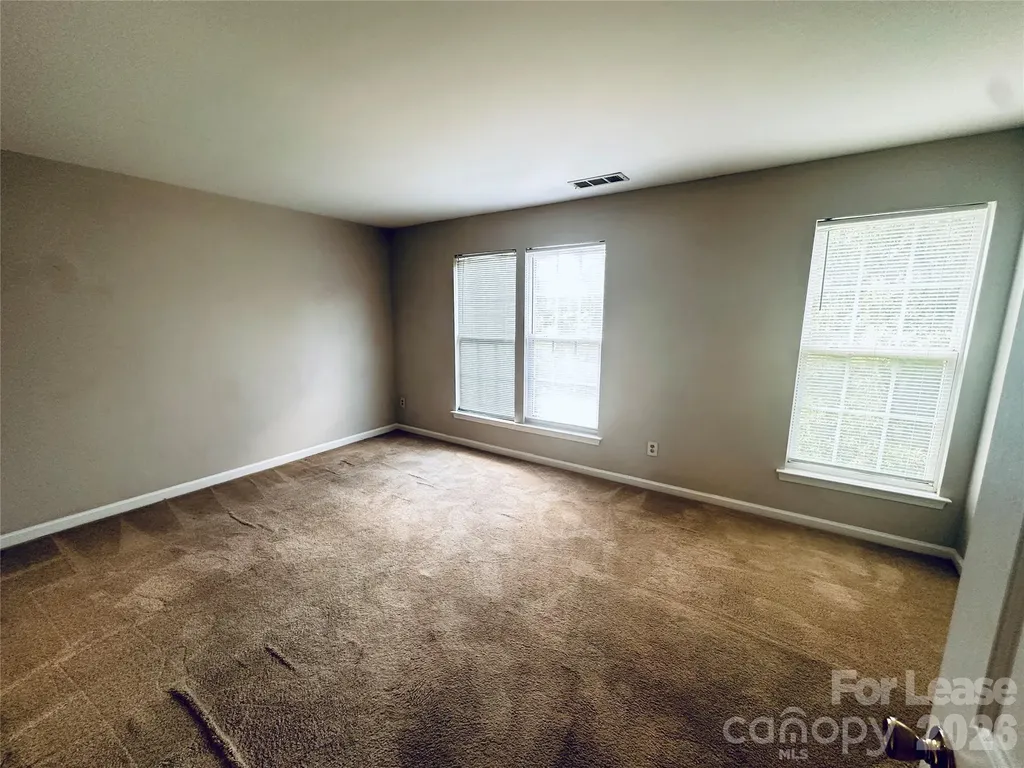 940 Tiger Lane Charlotte NC 28262