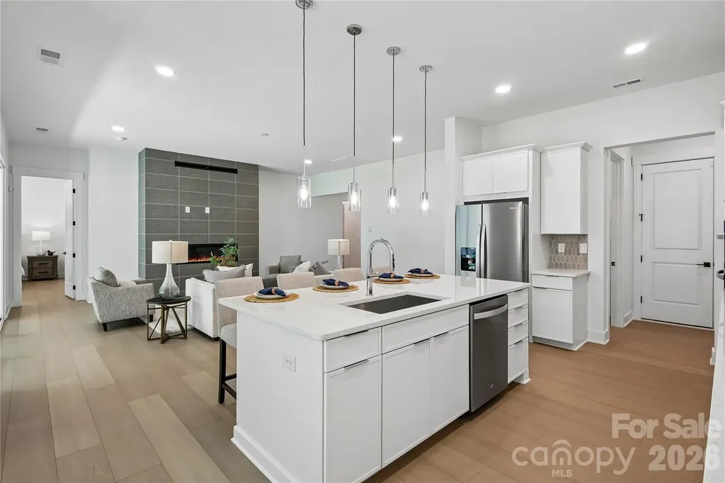 4213 Pinekirk Drive Charlotte NC 28269
