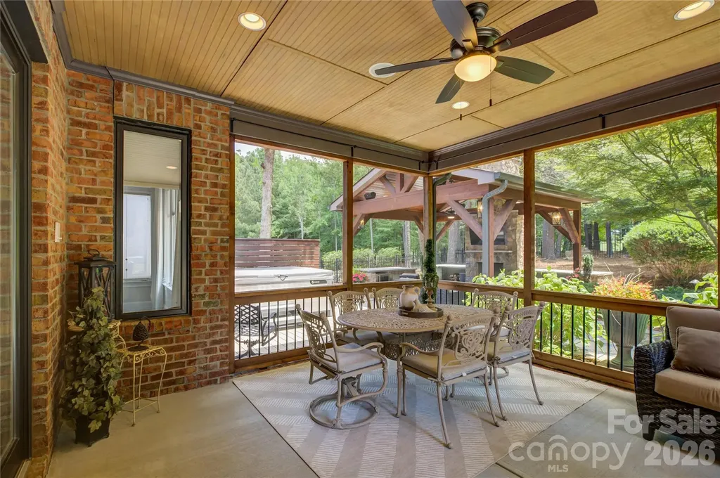 16946 Ashton Oaks Drive Charlotte NC 28278