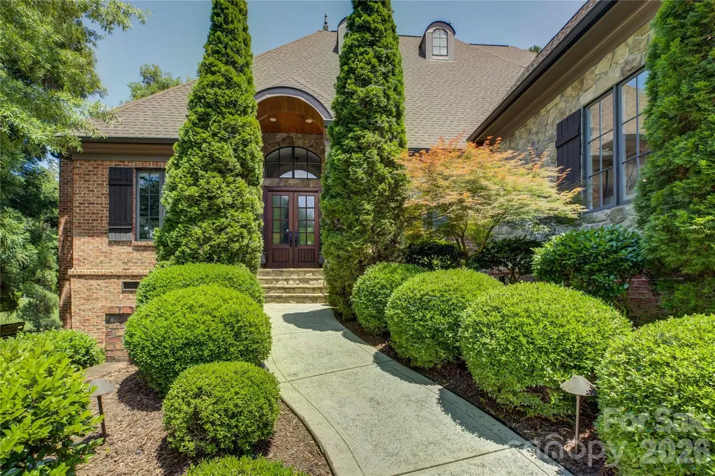 16946 Ashton Oaks Drive Charlotte NC 28278