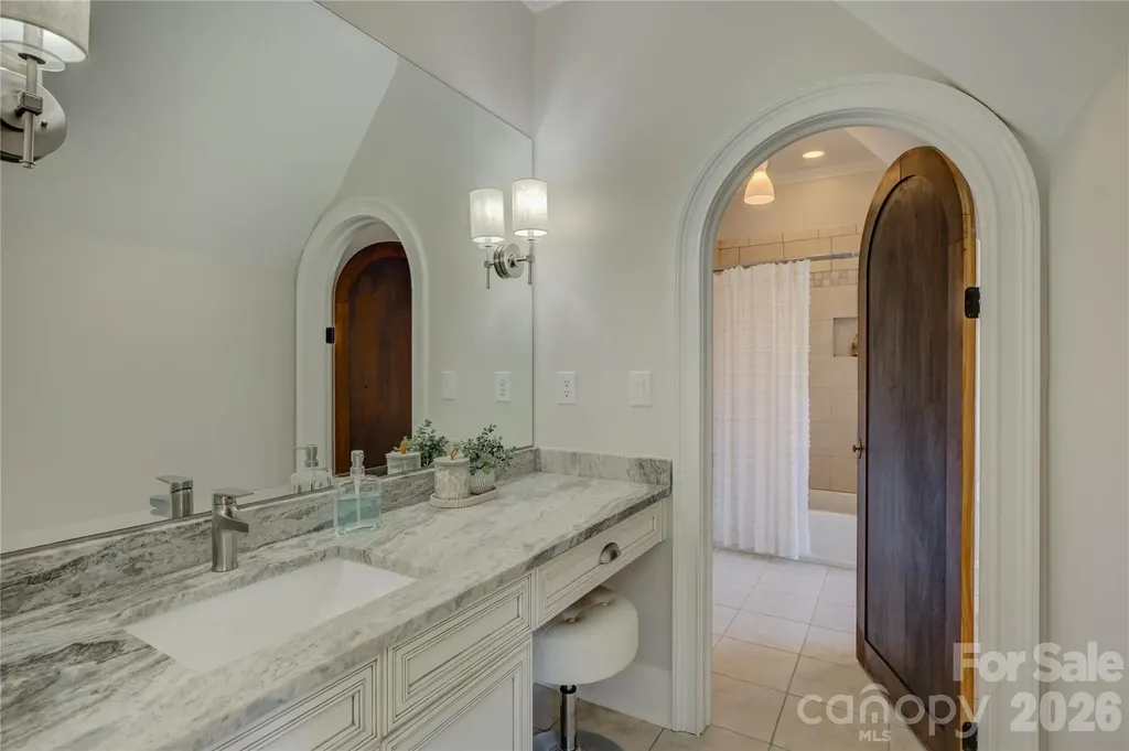 16946 Ashton Oaks Drive Charlotte NC 28278