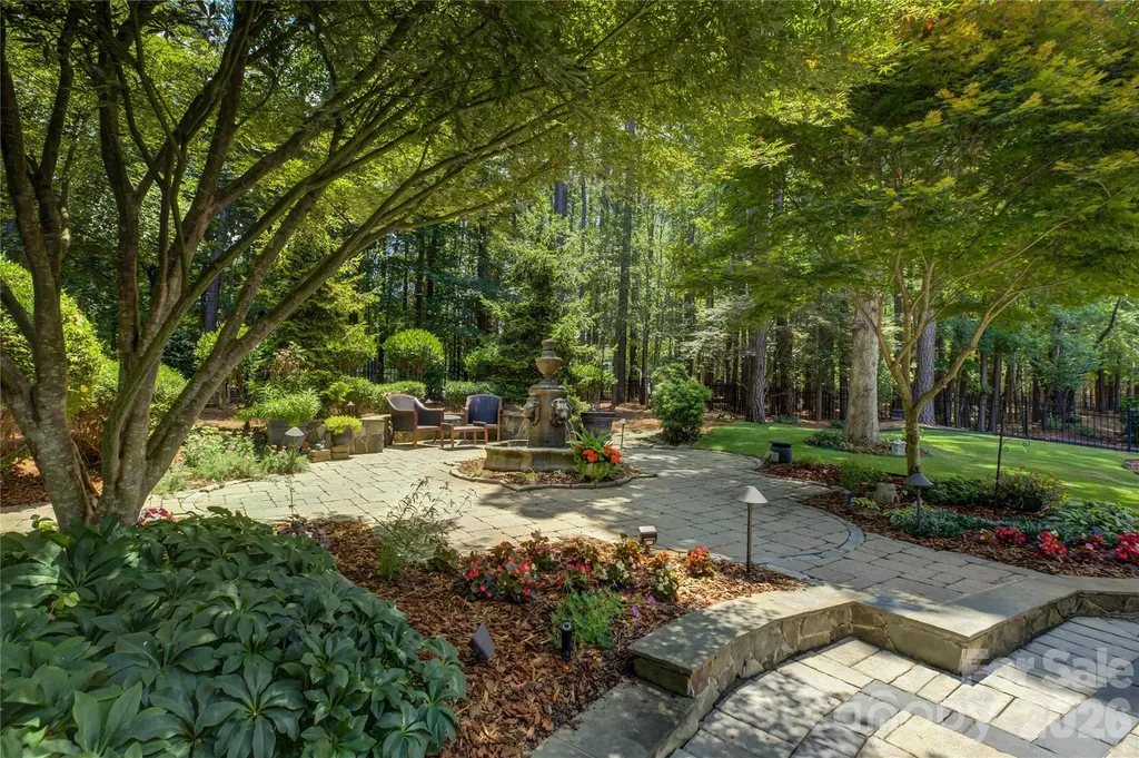 16946 Ashton Oaks Drive Charlotte NC 28278