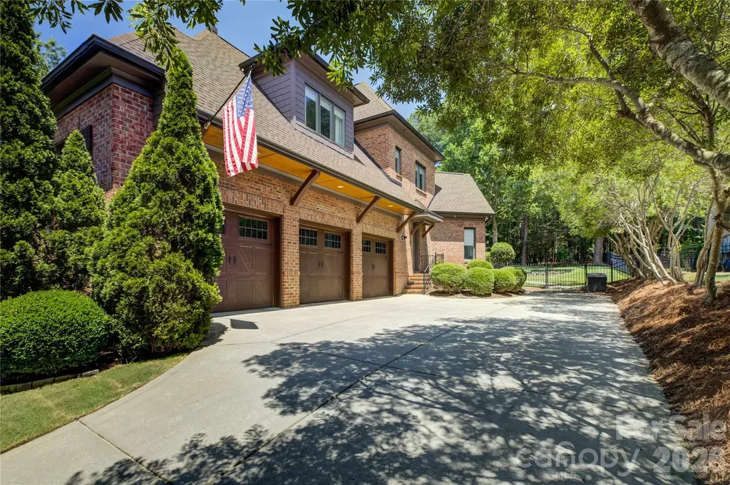 16946 Ashton Oaks Drive Charlotte NC 28278