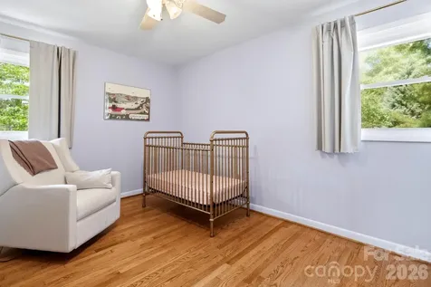 7 Woodbury Road Asheville NC 28804