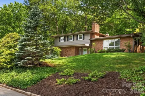7 Woodbury Road Asheville NC 28804