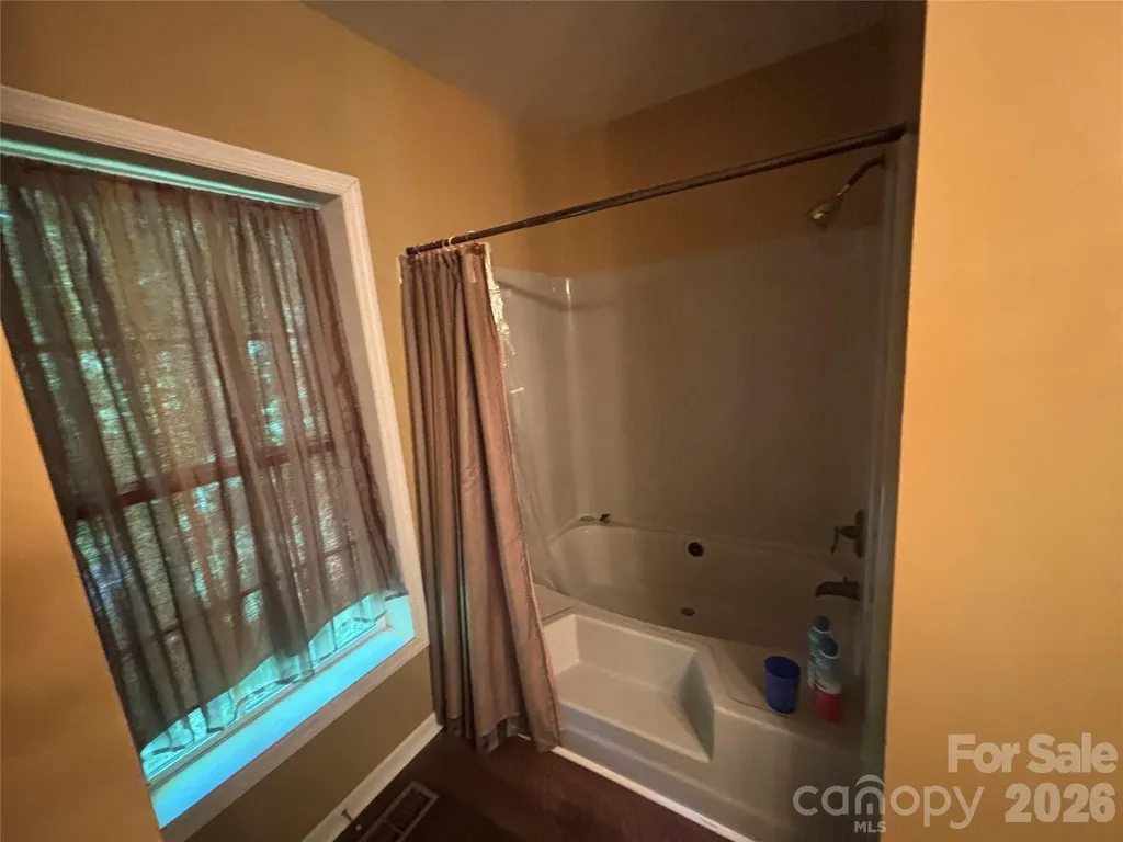 319 Glenn Bridge Road Arden NC 28704