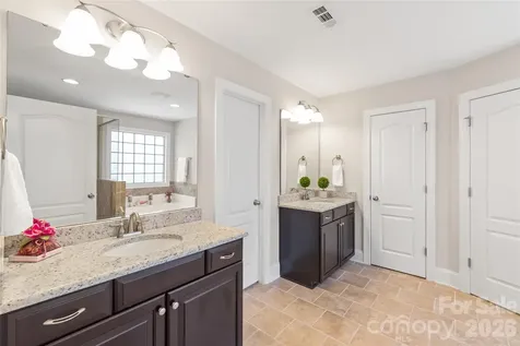 4606 Pebble Run Drive Matthews NC 28105