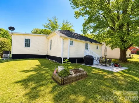 1406 W Walnut Avenue Gastonia NC 28052