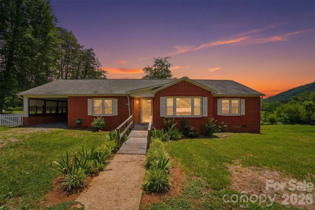 8785 Sugar Hill Road Marion NC 28752