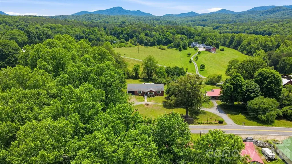 8785 Sugar Hill Road Marion NC 28752