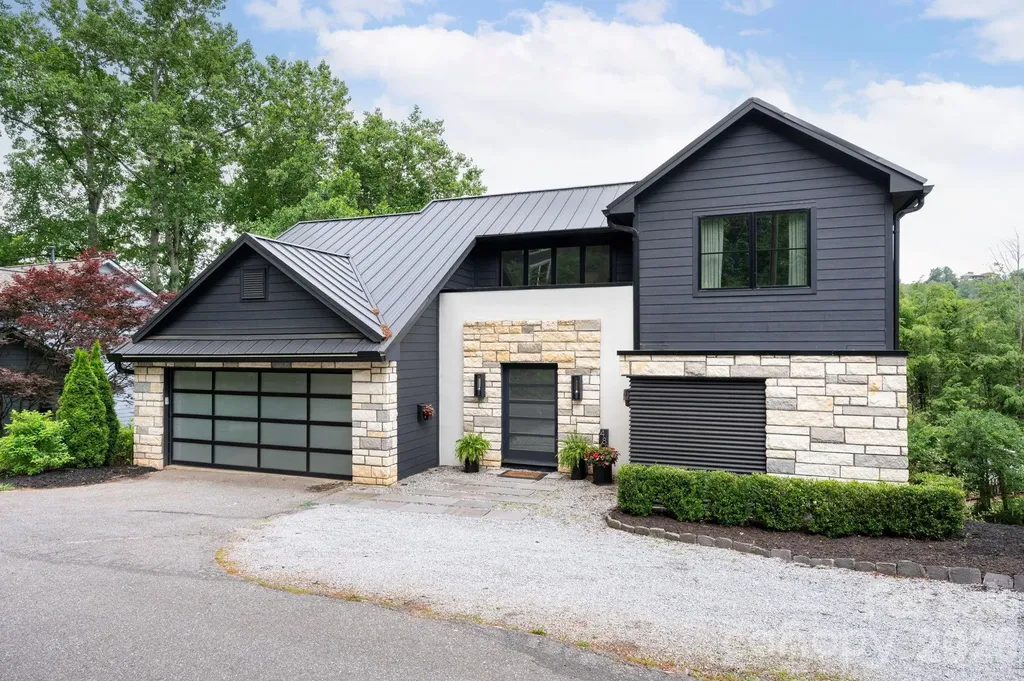 48 Woodvale Avenue Asheville NC 28804