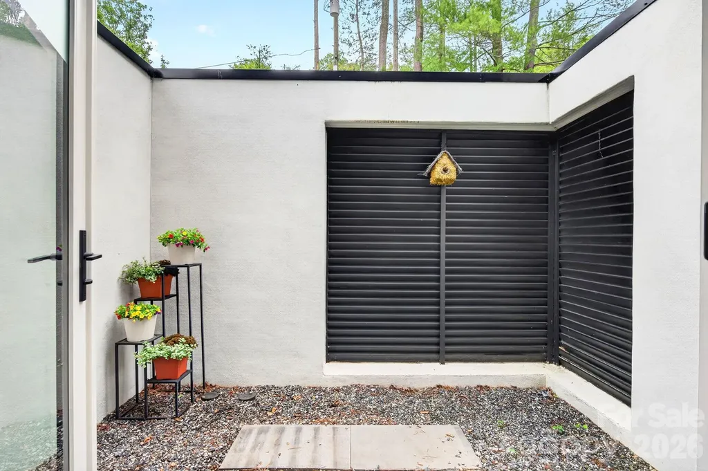 48 Woodvale Avenue Asheville NC 28804