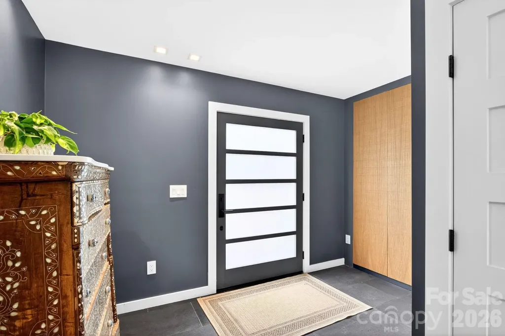 48 Woodvale Avenue Asheville NC 28804