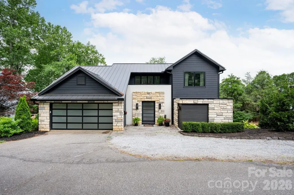 48 Woodvale Avenue Asheville NC 28804