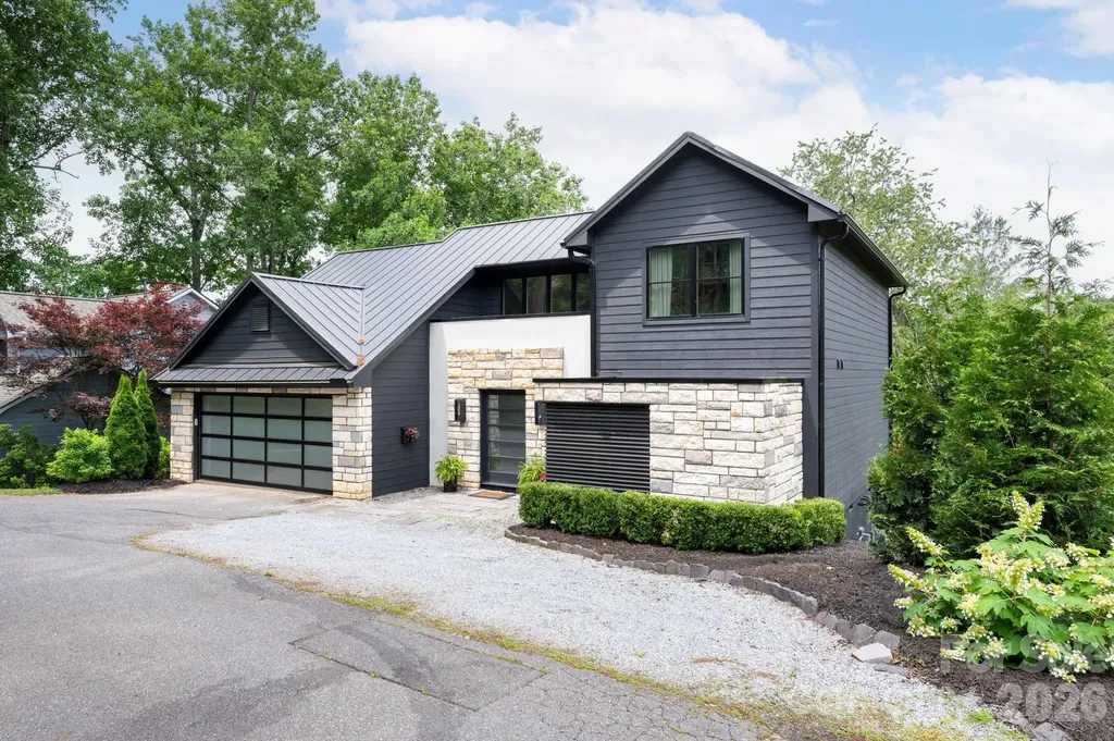 48 Woodvale Avenue Asheville NC 28804
