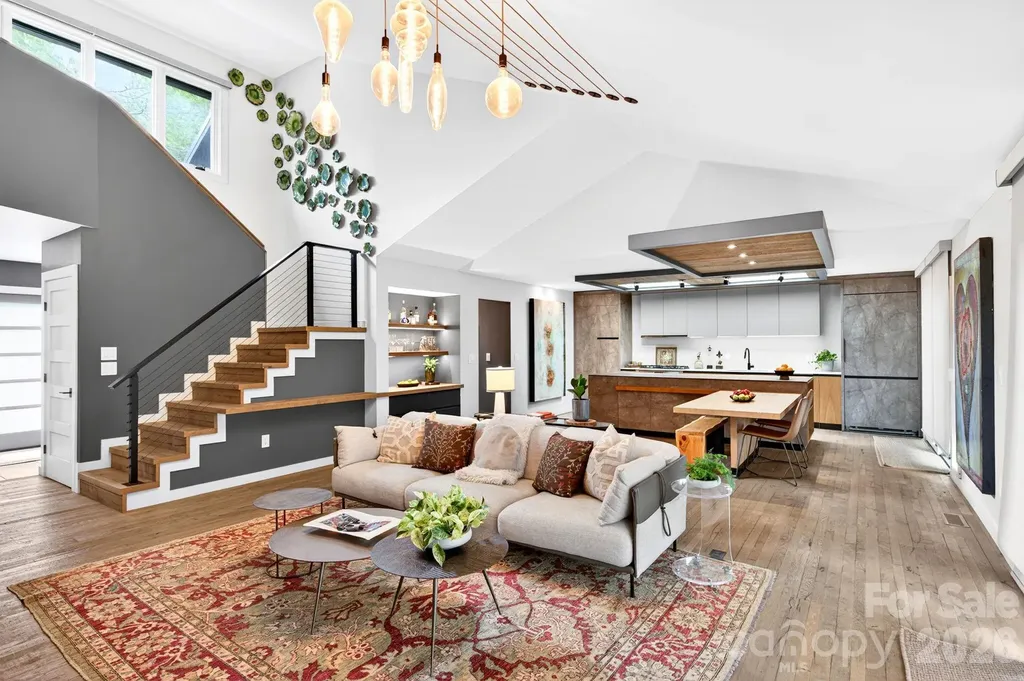 48 Woodvale Avenue Asheville NC 28804
