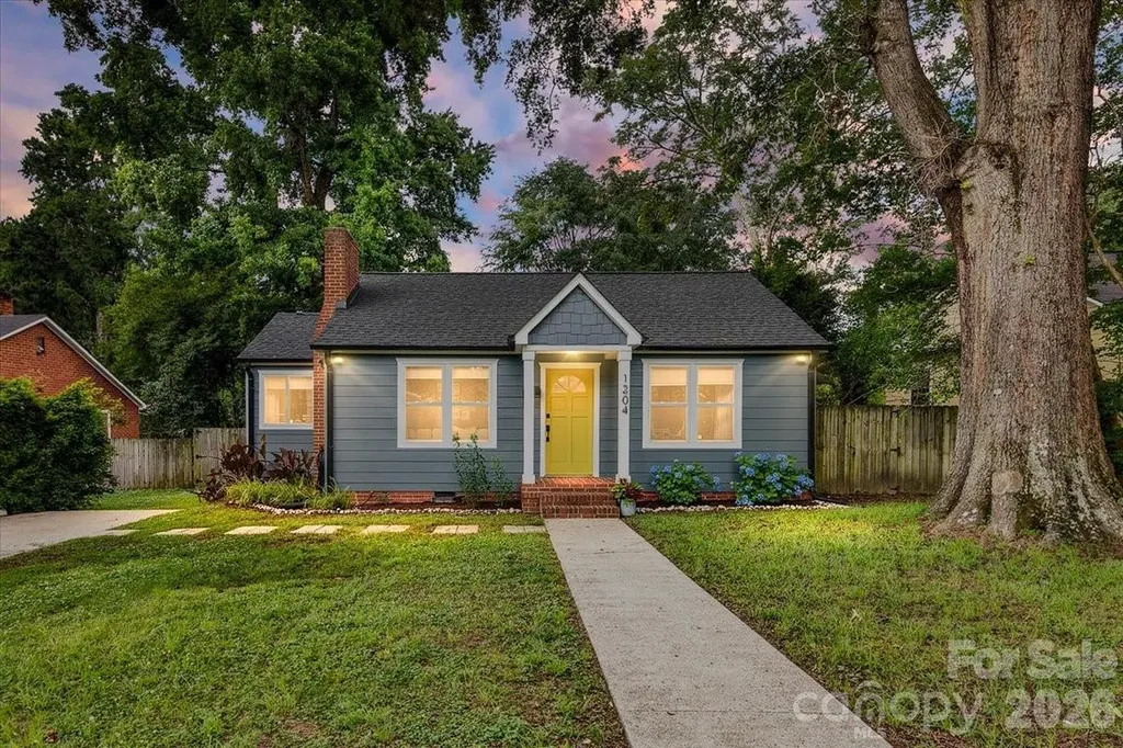 1204 Meadow Lane Charlotte NC 28205