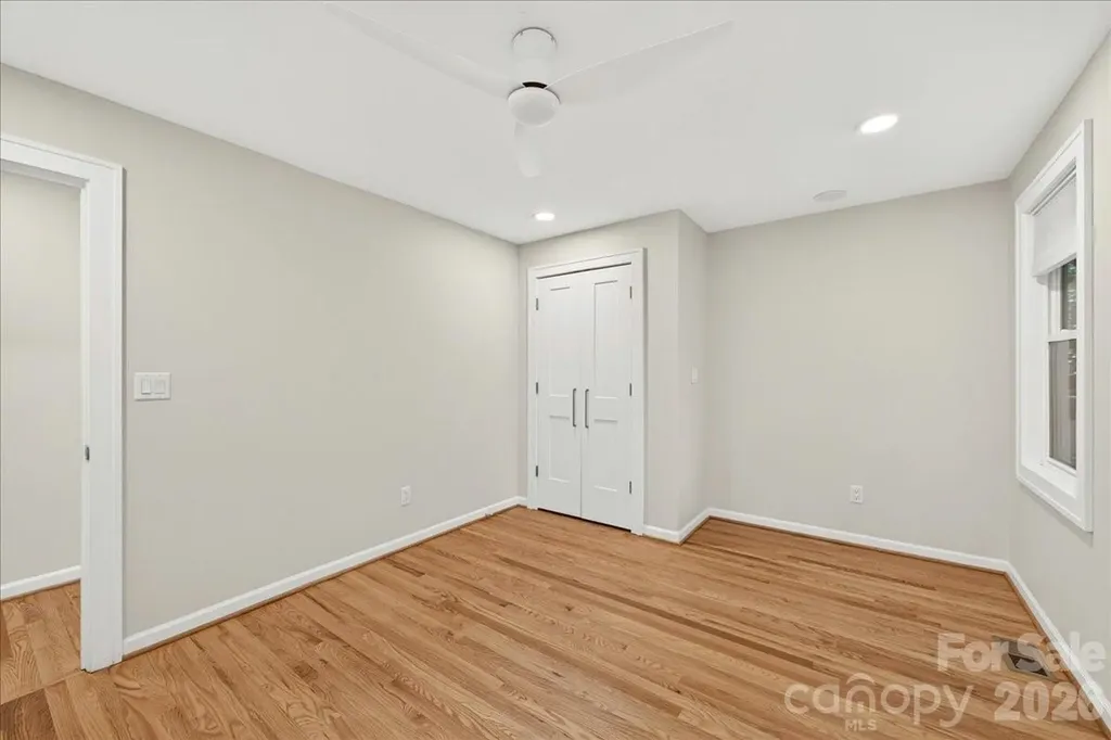 1204 Meadow Lane Charlotte NC 28205