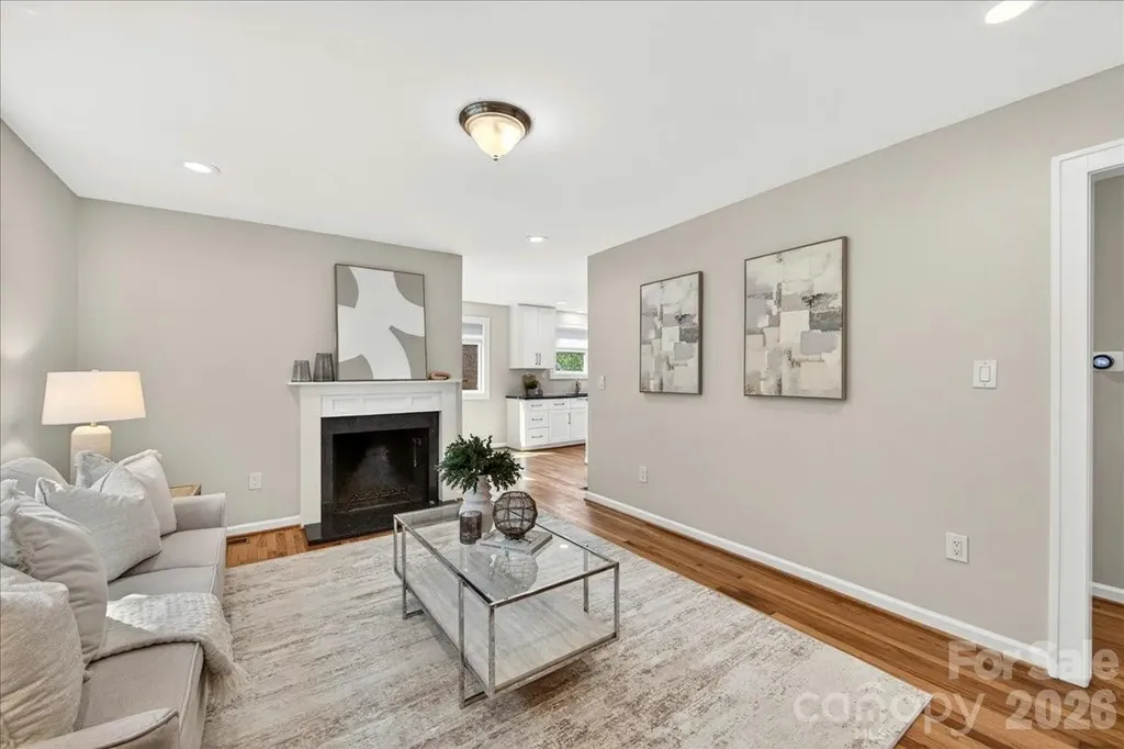 1204 Meadow Lane Charlotte NC 28205
