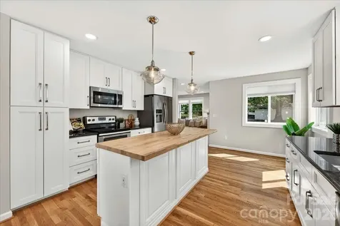 1204 Meadow Lane Charlotte NC 28205