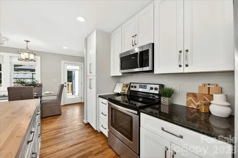 1204 Meadow Lane Charlotte NC 28205