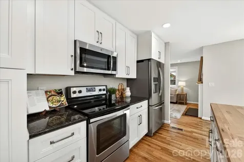 1204 Meadow Lane Charlotte NC 28205