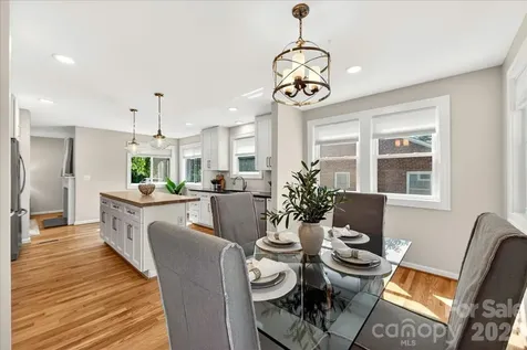 1204 Meadow Lane Charlotte NC 28205